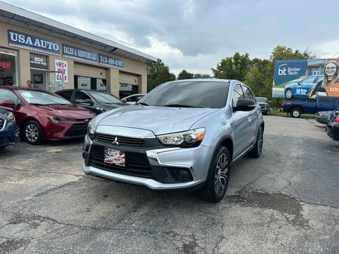 Used 2017 Mitsubishi Outlander Sport ES image 2