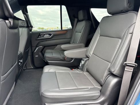 New 2026 GMC Yukon Denali w/ Denali Reserve Package AWD/4WD image 35