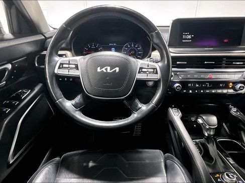 Used 2022 Kia Telluride SX w/ SX Prestige Package image 7