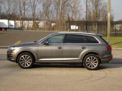 Used 2019 Audi Q7 3.0T Premium Plus w/ Premium Plus Package AWD/4WD image 6