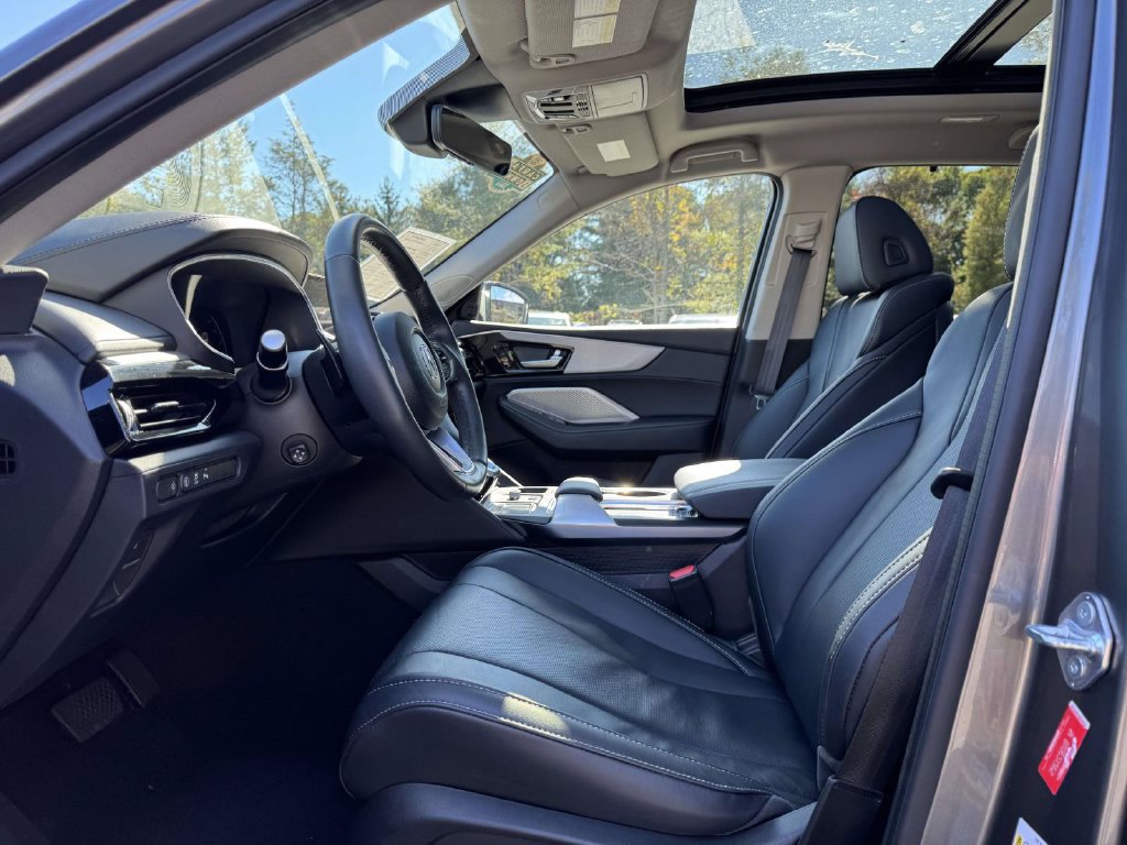 Certified 2024 Acura MDX w/ Technology Package AWD/4WD image 14