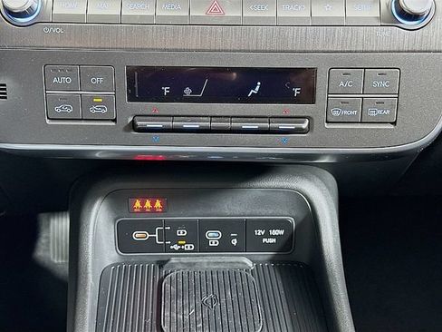 Used 2026 Hyundai Kona SEL Sport AWD/4WD image 18