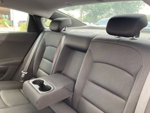 Used 2024 Chevrolet Malibu LT FWD image 11