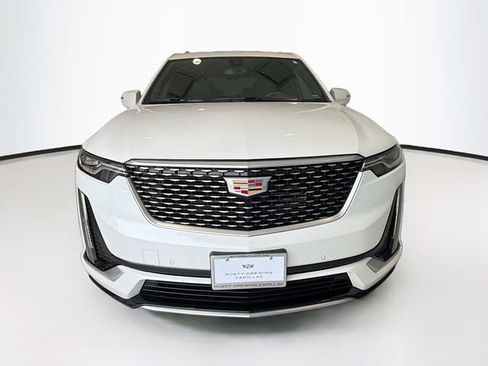 Used 2024 Cadillac XT6 Premium Luxury w/ LPO, Floor Liner Package AWD/4WD image 2