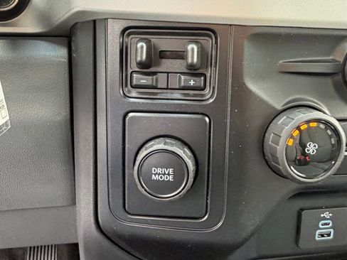 New 2026 Ford F350 XLT w/ 360-Degree Camera Package RWD image 25
