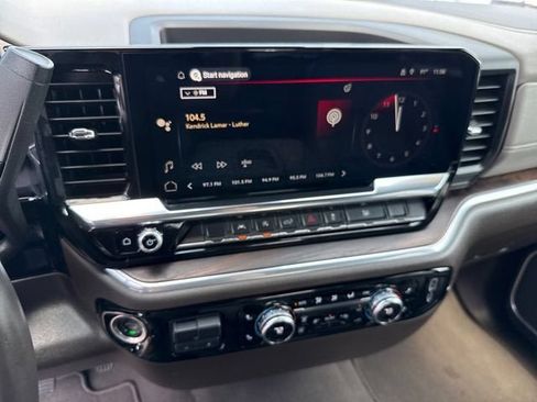 Used 2025 GMC Sierra 1500 SLT AWD/4WD image 20