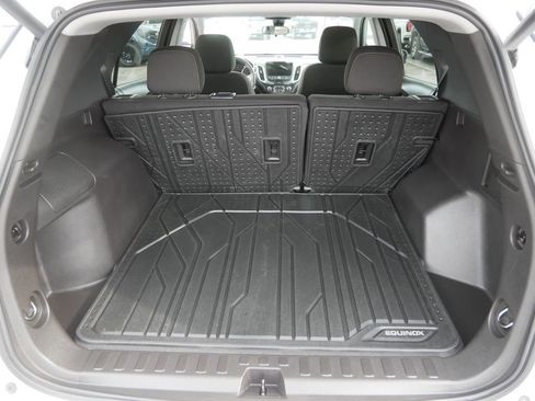 Used 2024 Chevrolet Equinox LT image 9