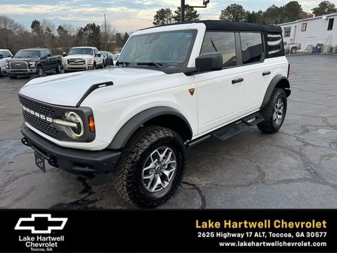 Used 2024 Ford Bronco Badlands AWD/4WD image 1
