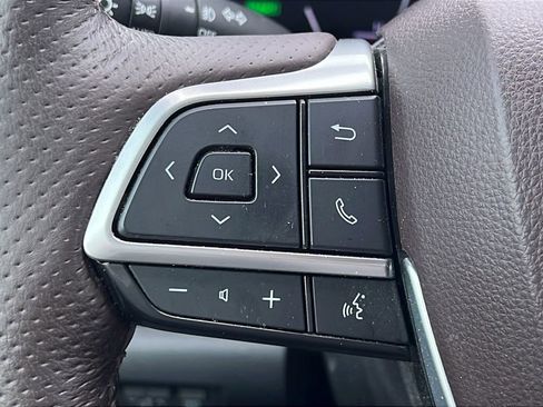 Used 2021 Toyota Sienna Platinum AWD/4WD image 20