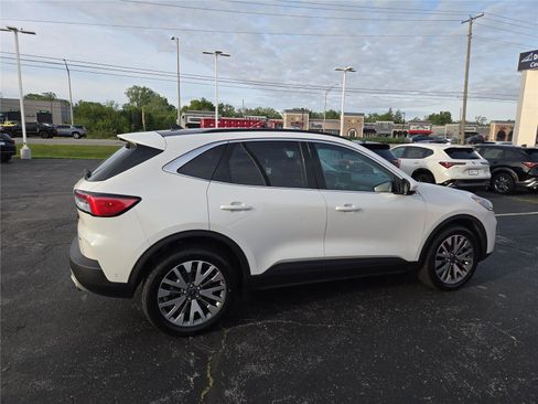 Used 2021 Ford Escape Titanium AWD/4WD image 29