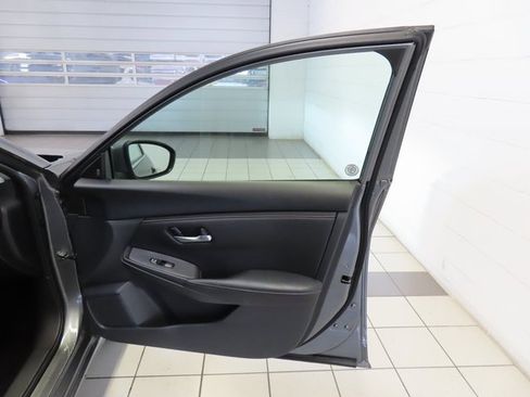 Used 2024 Nissan Sentra SV image 23