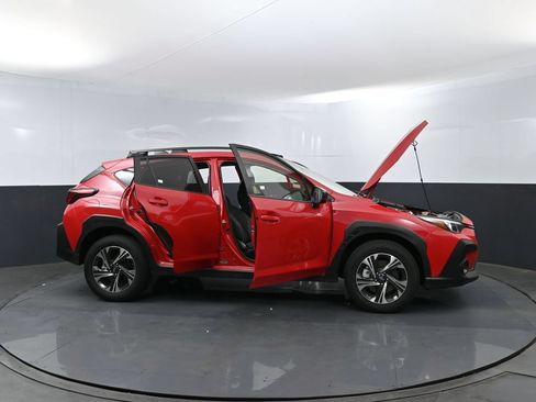 Used 2025 Subaru Crosstrek 2.5i Premium AWD/4WD image 29