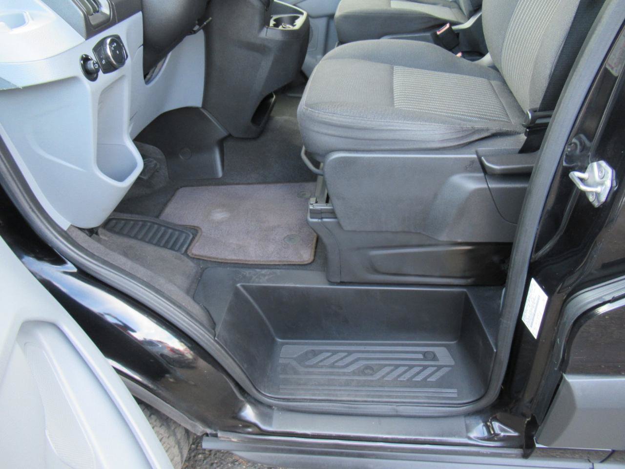 Used 2017 Ford Transit 150 XL RWD image 12