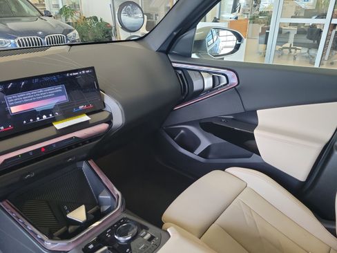 Used 2026 BMW X3 xDrive30 w/ Convenience Package image 18