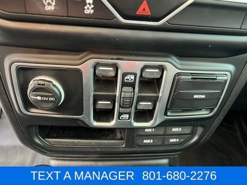 Used 2018 Jeep Wrangler Unlimited Sport S AWD/4WD image 16