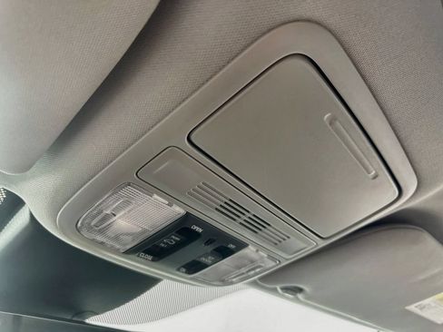 Used 2021 Honda Odyssey EX-L image 38