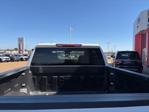 Used 2024 GMC Sierra 1500 SLT image 19
