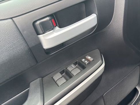 Used 2016 Toyota Tundra SR5 image 33