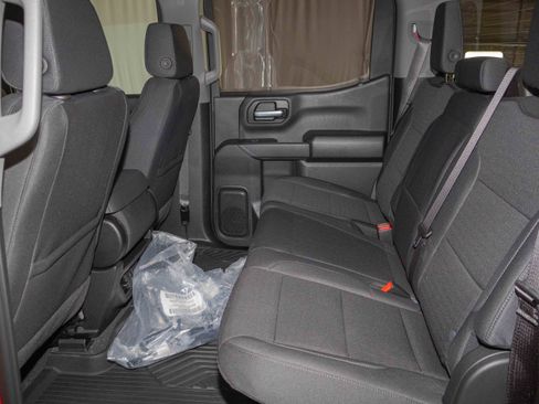 New 2026 Chevrolet Silverado 1500 Custom Trail Boss w/ LPO, Dark Essentials Package image 11