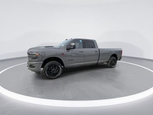 New 2026 RAM 2500 Laramie AWD/4WD image 4