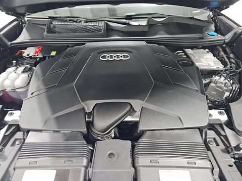 Used 2023 Audi Q8 Premium Plus w/ Premium Plus Package AWD/4WD image 10