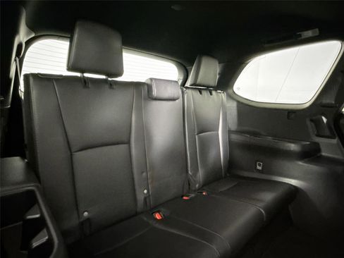 Used 2024 Toyota Grand Highlander AWD Hybrid image 59