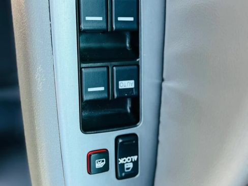 Used 2010 Honda Odyssey EX-L image 8