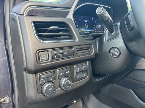 Used 2023 Chevrolet Suburban RST w/ Luxury Package image 11