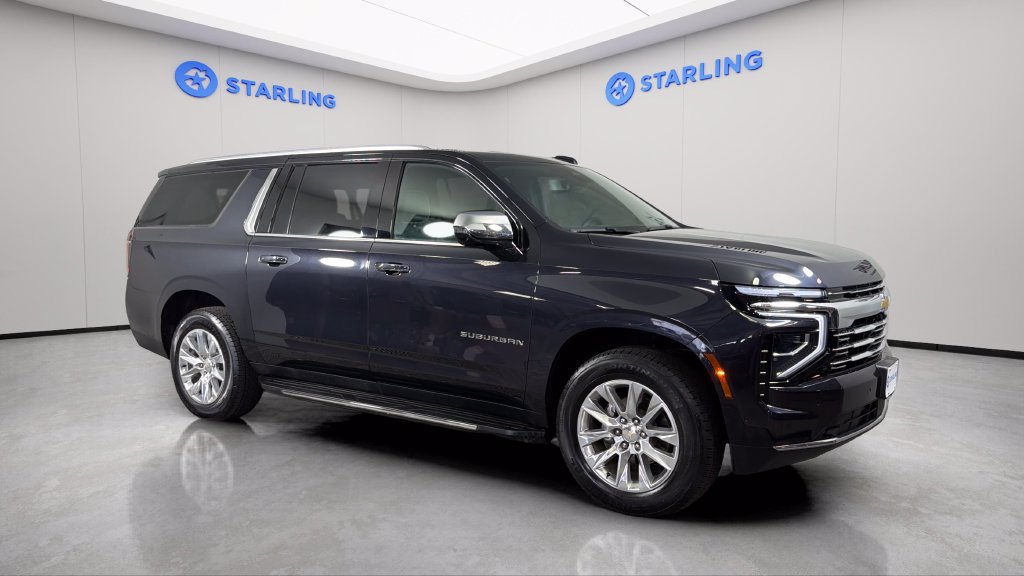 Used 2025 Chevrolet Suburban Premier RWD image 12