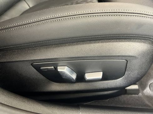 Used 2023 BMW 540i w/ M Sport Package RWD image 16