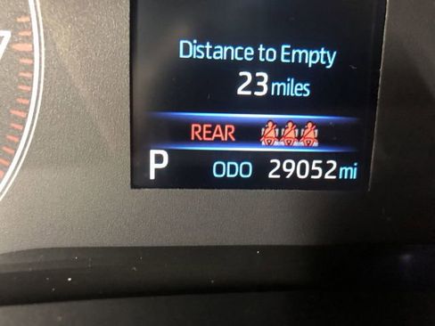 Used 2023 Toyota Corolla SE image 18