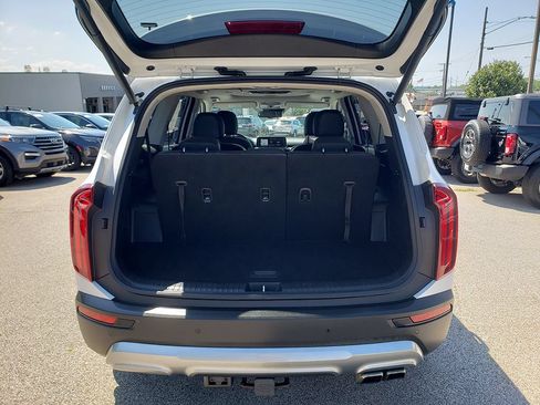 Used 2021 Kia Telluride EX w/ EX Premium Package FWD image 16