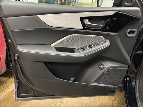 Certified 2023 Acura MDX SH-AWD w/ Technology Package image 11