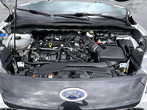 Used 2020 Ford Escape Titanium w/ Titanium Premium Package 2.0 AWD/4WD image 10