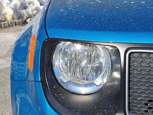 Certified 2022 Jeep Renegade Latitude w/ Convenience Group image 28