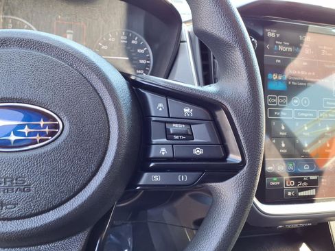 Used 2025 Subaru Crosstrek 2.0i Premium AWD/4WD image 7