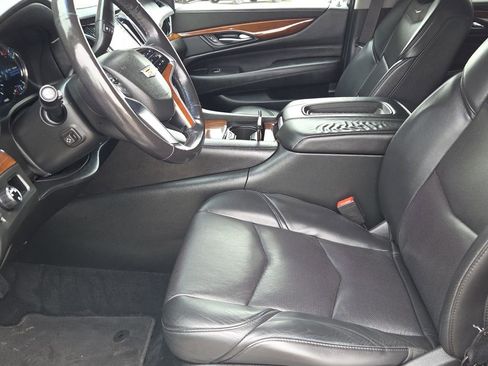 Used 2018 Cadillac Escalade Premium Luxury w/ LPO, Radiant Package image 16