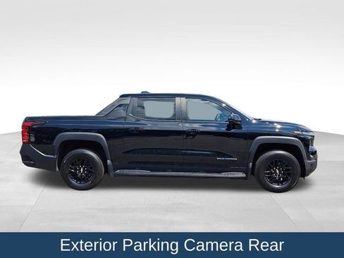 Used 2024 Chevrolet Silverado EV W/T AWD/4WD image 9