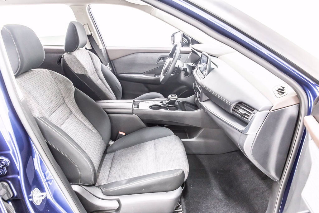 Used 2021 Nissan Rogue S FWD image 30