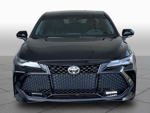 Used 2019 Toyota Avalon Touring w/ Advanced Safety Package FWD image 4