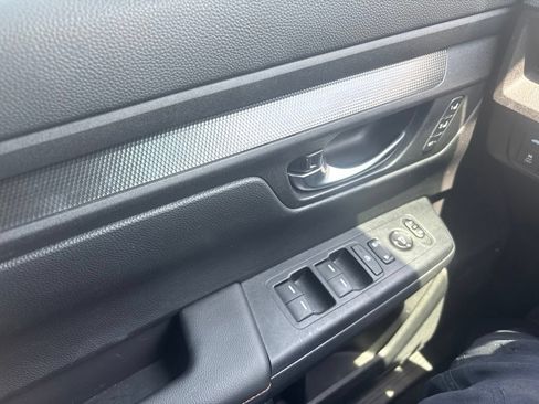 Used 2025 Honda CR-V Sport-L image 18