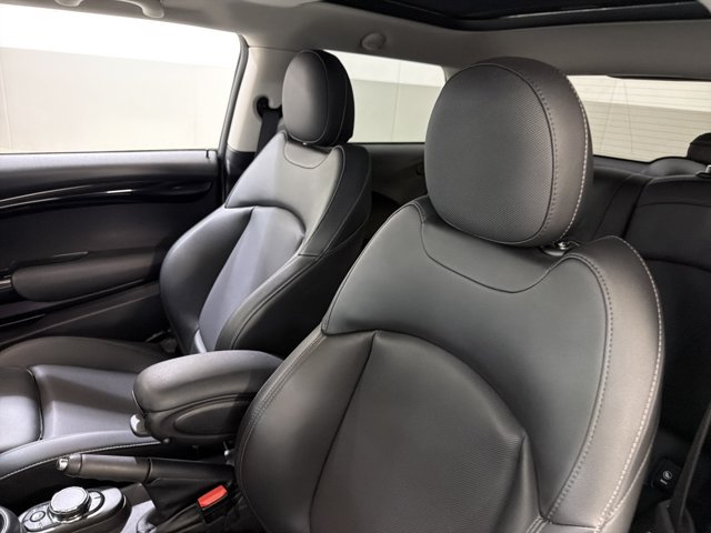 Used 2019 MINI Cooper S FWD image 5