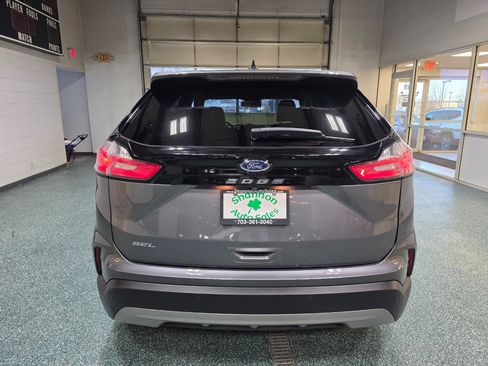 Used 2021 Ford Edge SEL w/ Cargo Accessory Package image 8