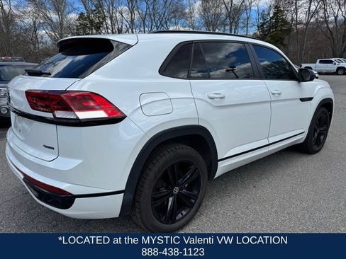 Certified 2023 Volkswagen Atlas Cross Sport SEL R-Line AWD/4WD image 5