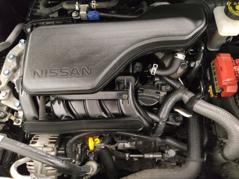 Used 2020 Nissan Rogue Sport SV FWD image 30