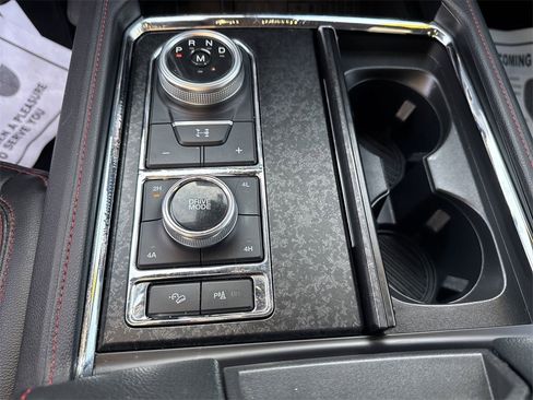 Used 2022 Ford Expedition Limited w/ Equipment Group 303A image 24