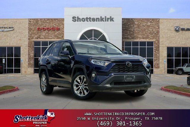 Used 2019 Toyota RAV4 XLE Premium FWD image 1