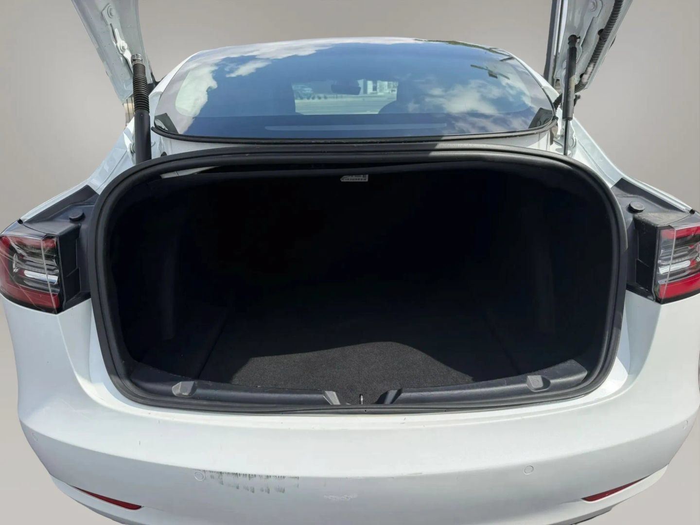 Used 2022 Tesla Model 3 RWD image 14