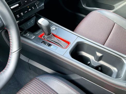 New 2026 Nissan Kicks SR FWD image 11