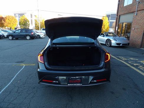 Used 2022 Hyundai Sonata SE image 9
